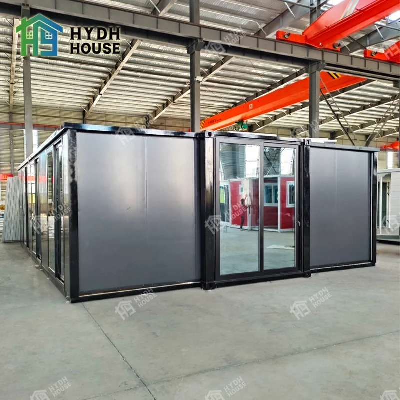 Custom Design Galvanized Steel Frame 30ft Prefab Container Expandable House with laundry room