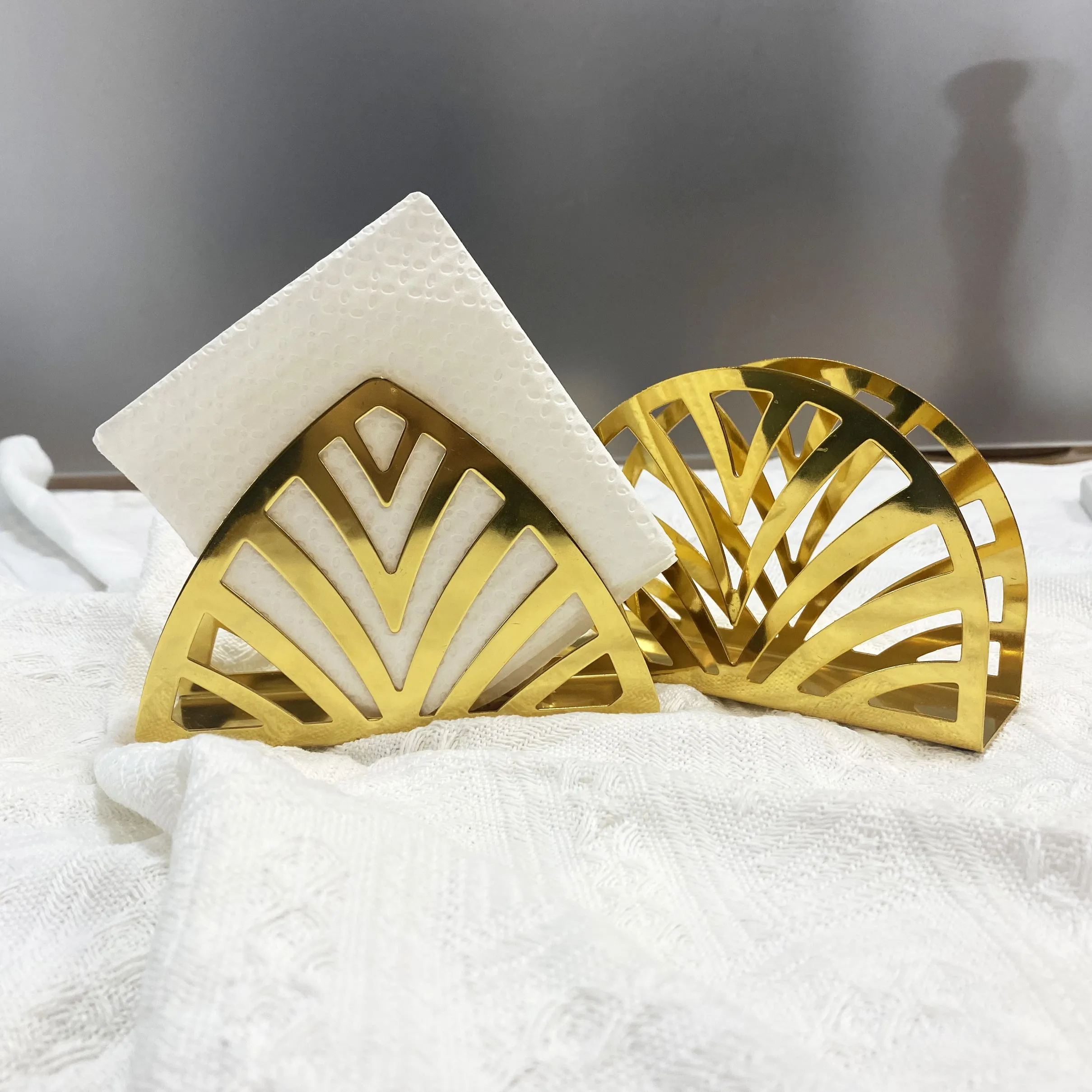 Fashion design napkin holder for table, new napkin organizer modern freestanding upright napkin stand for kitchen restaurant