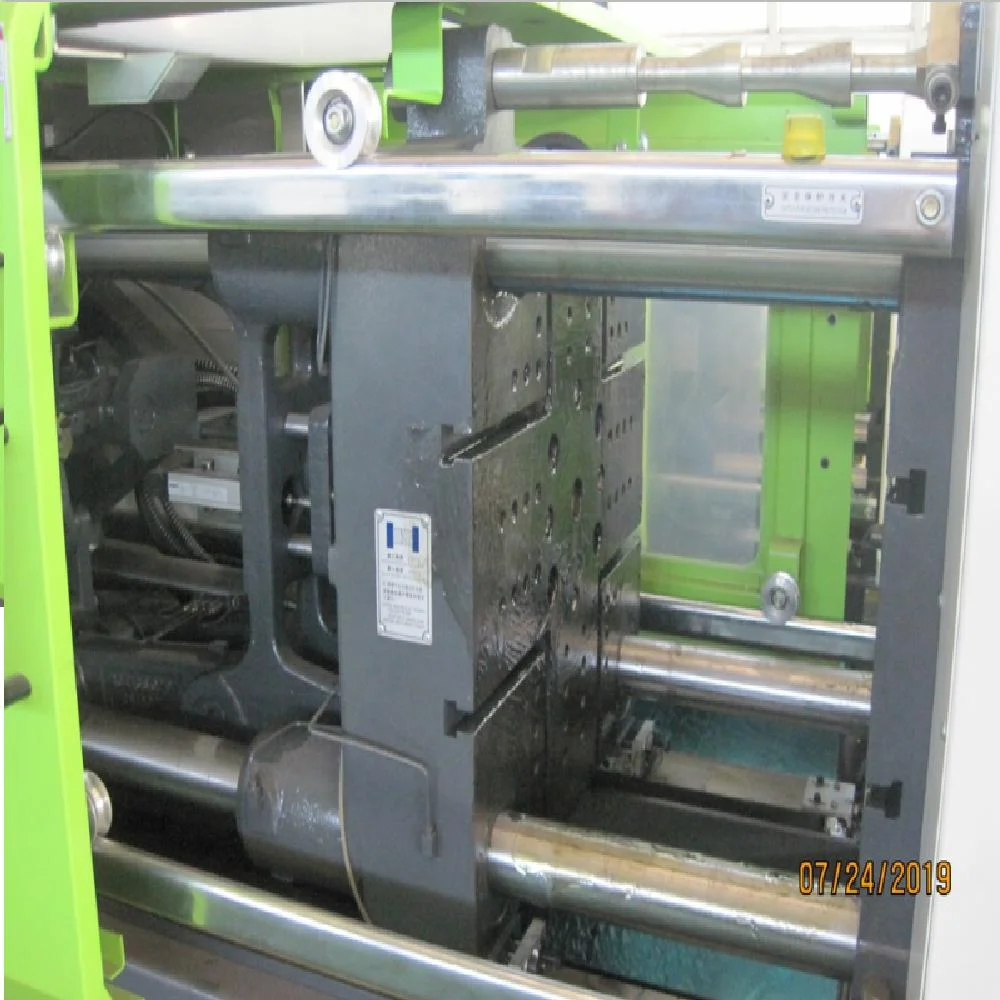 Manufacturers sell various styles of injection molding machines, new second-hand mold injection molding machines