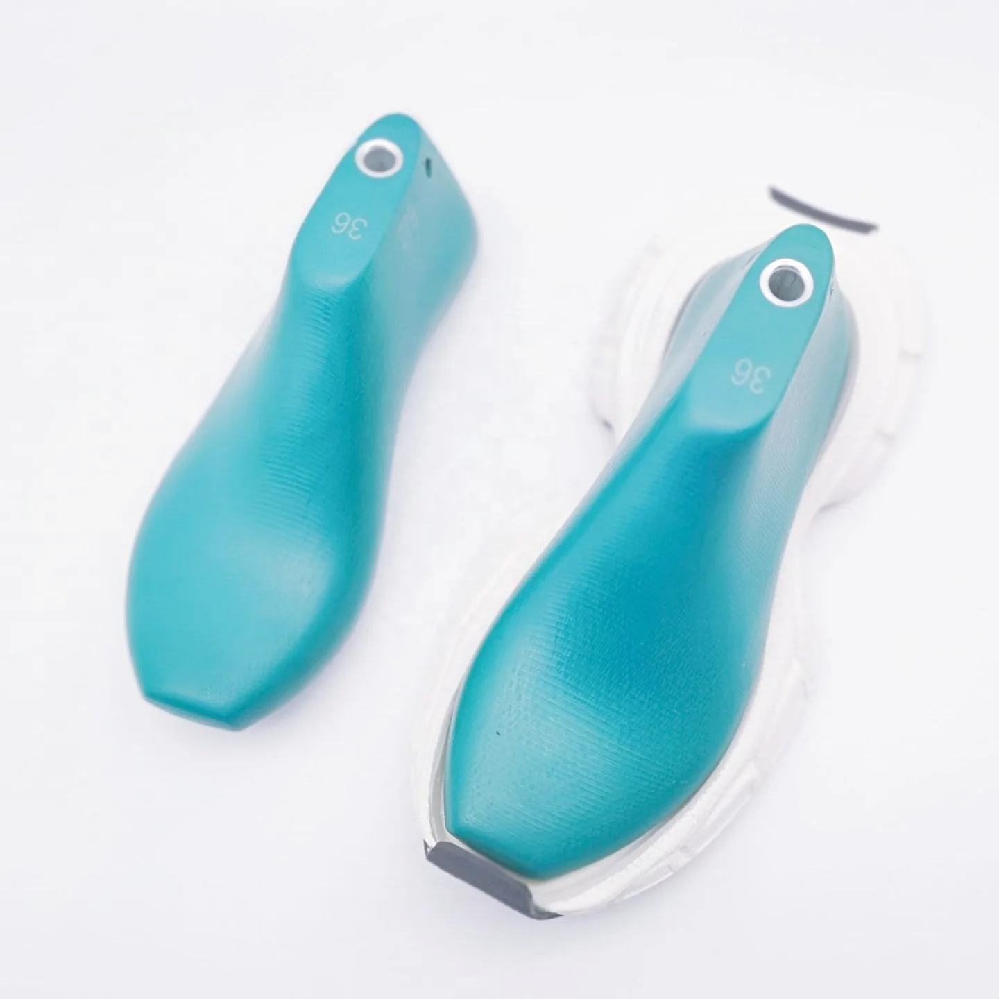 Woman old daddy shoes plastic shoe lasts