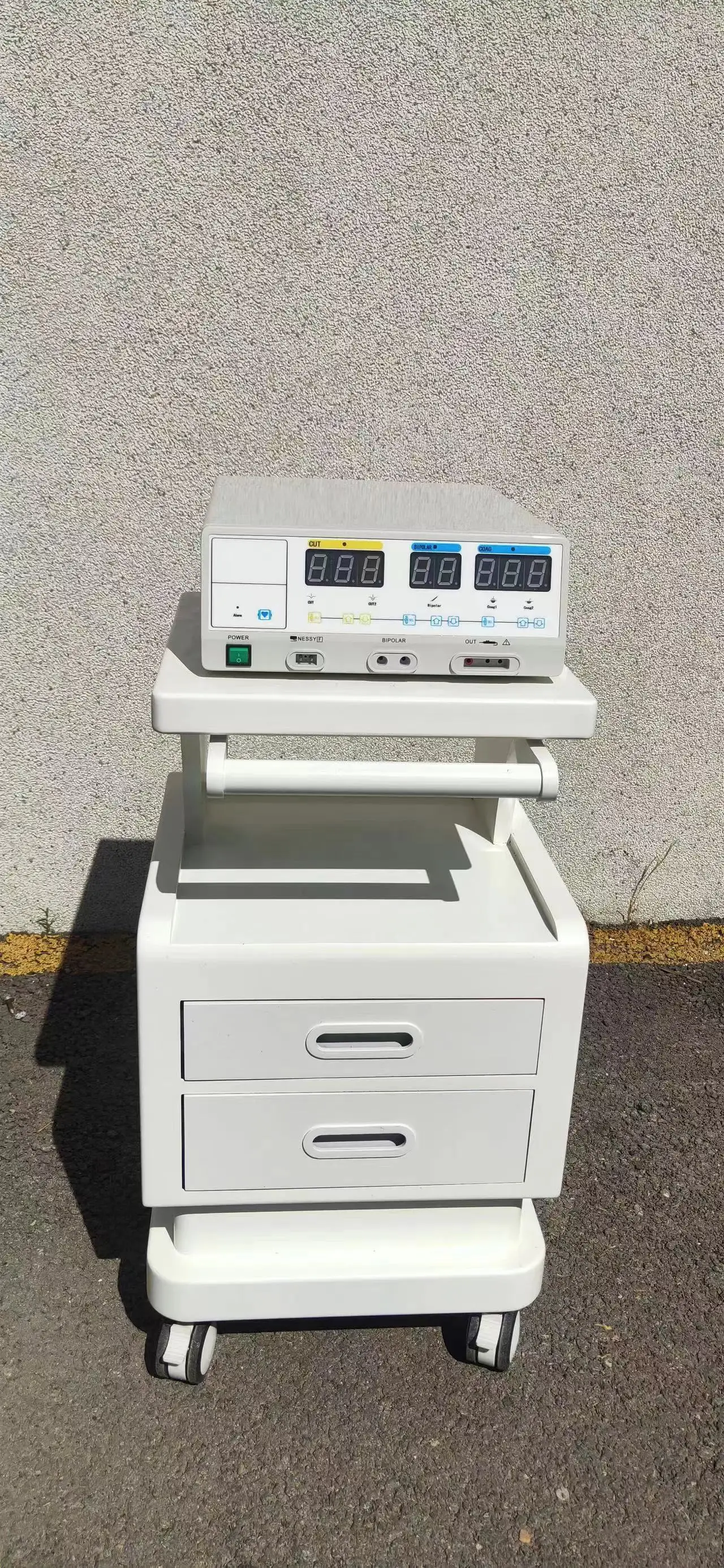 High Frequency Electrosurgical Unit Cautery Machine Diathermy Machine Electrotome