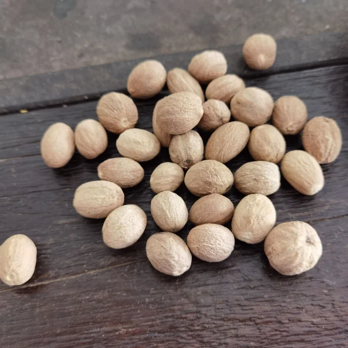 Hot Selling Cardamom All Natural Shellless Nutmeg Bulk Spice Cardamom