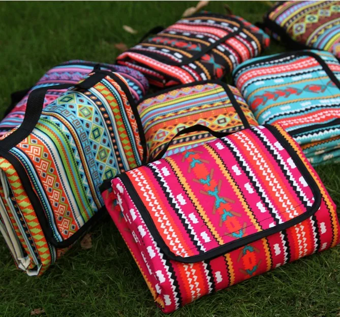 
High Quality Eco-friendly Clever Carry Handbag Padded Beach Picnic Mat 