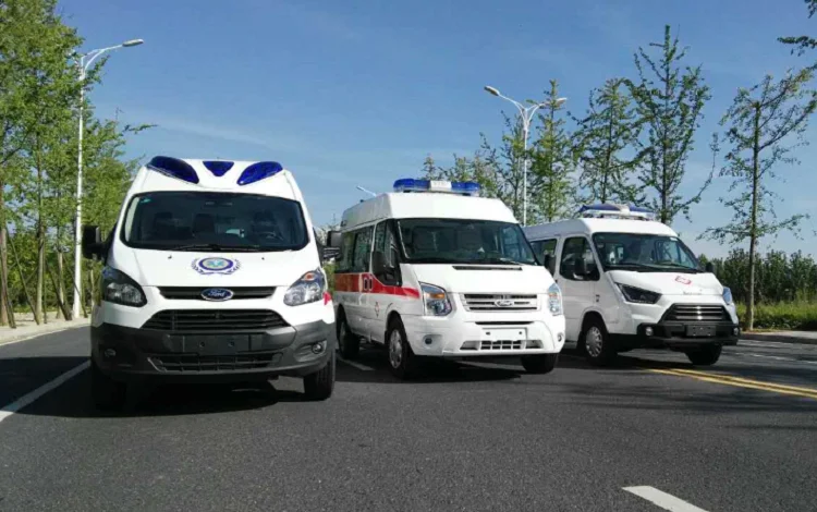 
Mobile Medical Emergency Hospital new ambulance car price 
