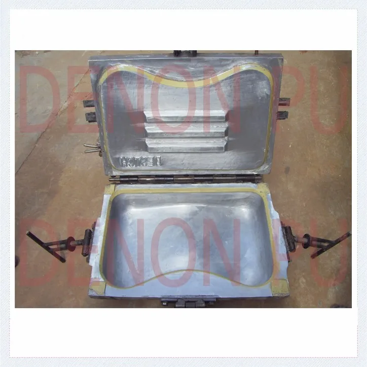 Polyurethane foam molding