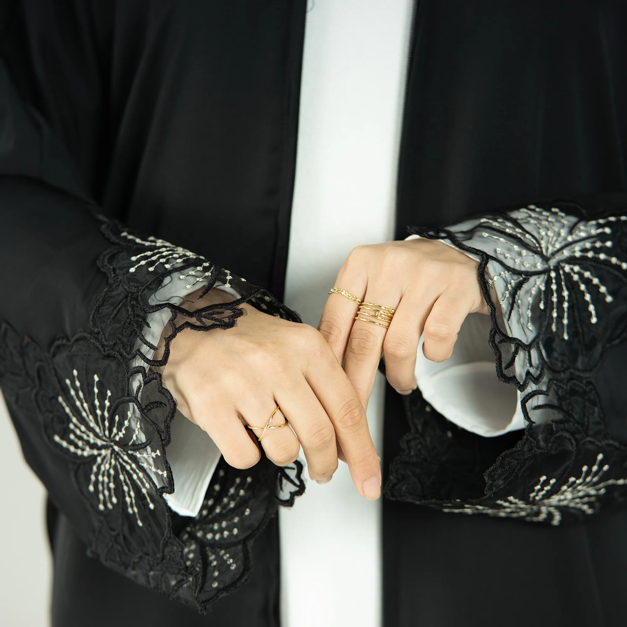 Loriya Clearance Sale Dubai Abaya Lace Embroidery Classy Black Abaya EID islamic Clothing Nida Fabric Modest Open Kimono Abaya