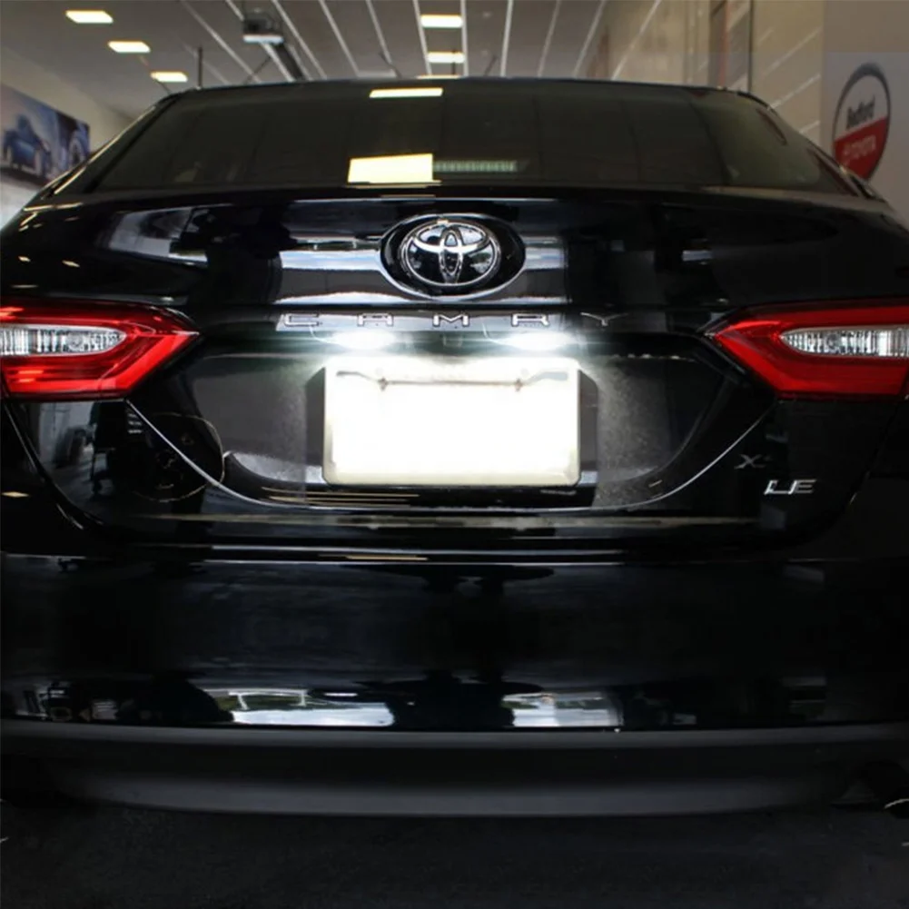 Светодиодная подсветка для номерного знака Toyota CAMRY(ACV51 ASV50) 2011 12 ~ CAMRY HYBRID 2012 COROLLA 5D(NZE161) 04 PRIUS C(NHP10)