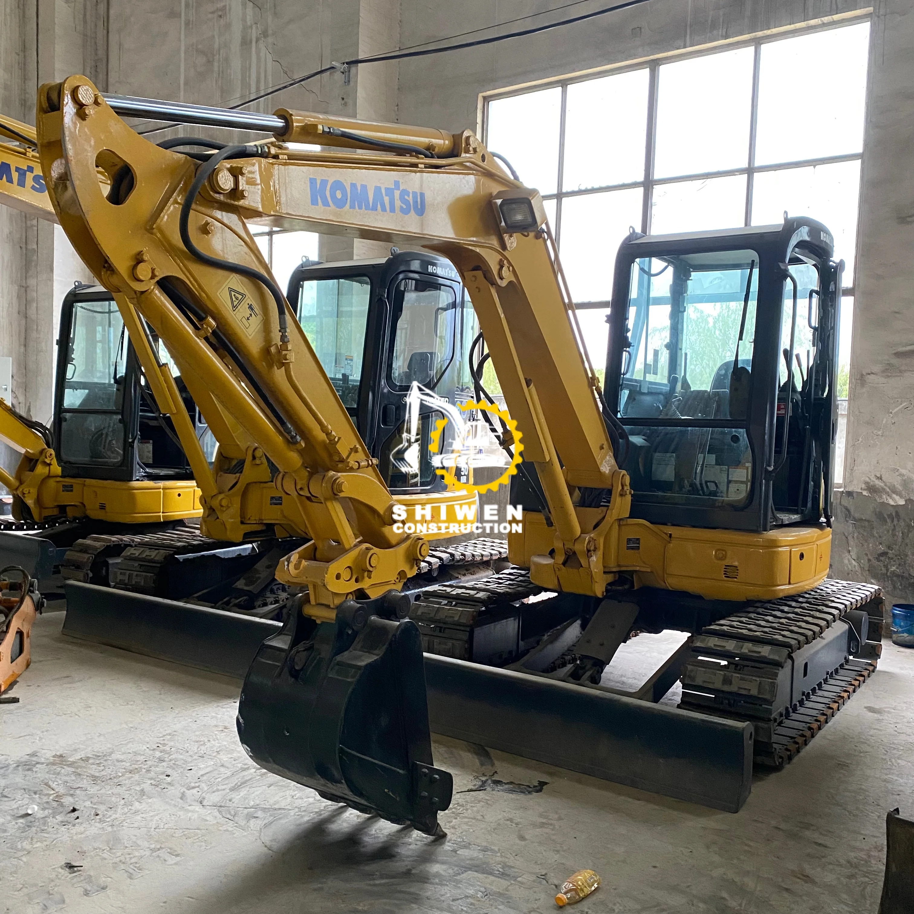 Used excavator Komatsu PC50, Komatsu PC50MR PC50MR-3 PC55 PC40 PC35 excavator with dozer rubber track, mini escavadora Komatsu