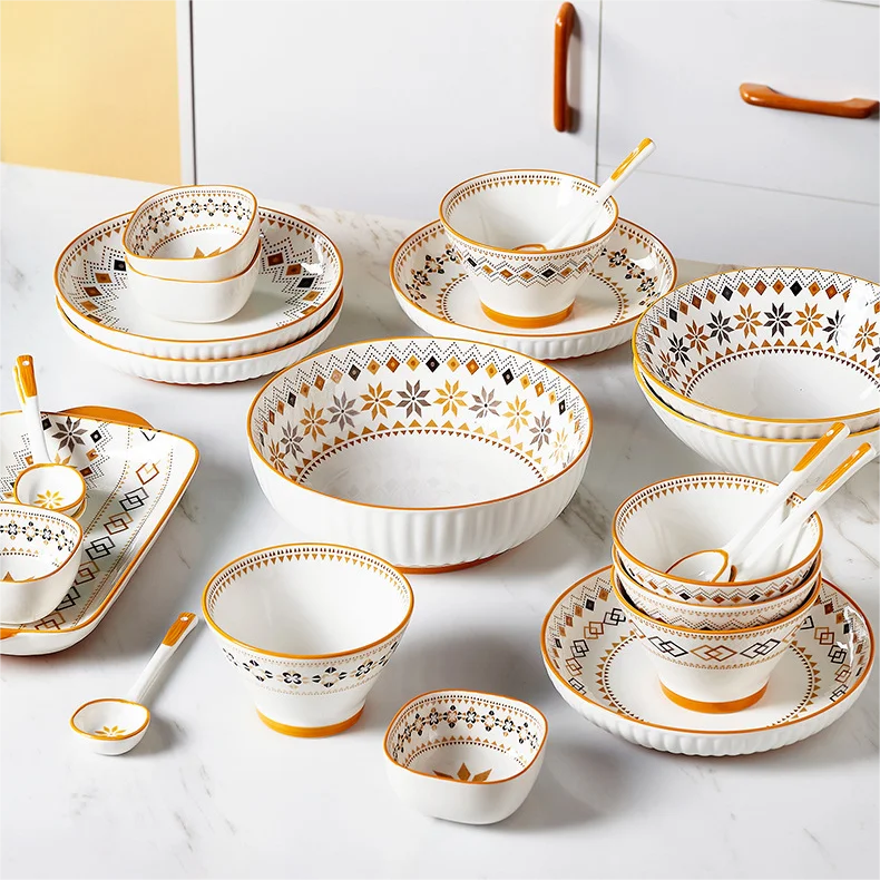 2023 New Bohemia Style Ceramic Dinnerware Set Exquisite Creative Hand-painted For Household Tableware Set And Piece