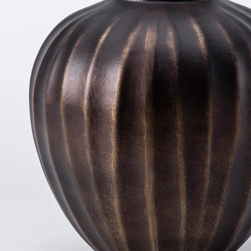 New Design Antique Brass Copper Colored Vase Accessories Modern Decorations for Home Luxury Living Room