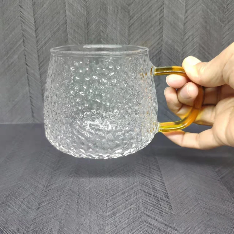 400ml Большие размеры прозрачный Выгравированный узор в горошек стеклянная чашка с двойными Пивная кружка стеклянная кружка с ручкой с дешевой ценой для бара дома