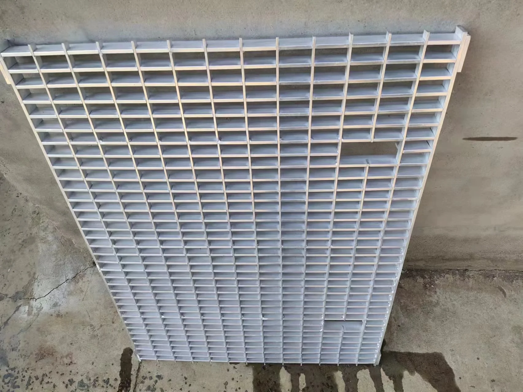 trench cover aluminum  sidewalk serrated bearing fire  twist bar and 32*5mm plain bar grating flat bar