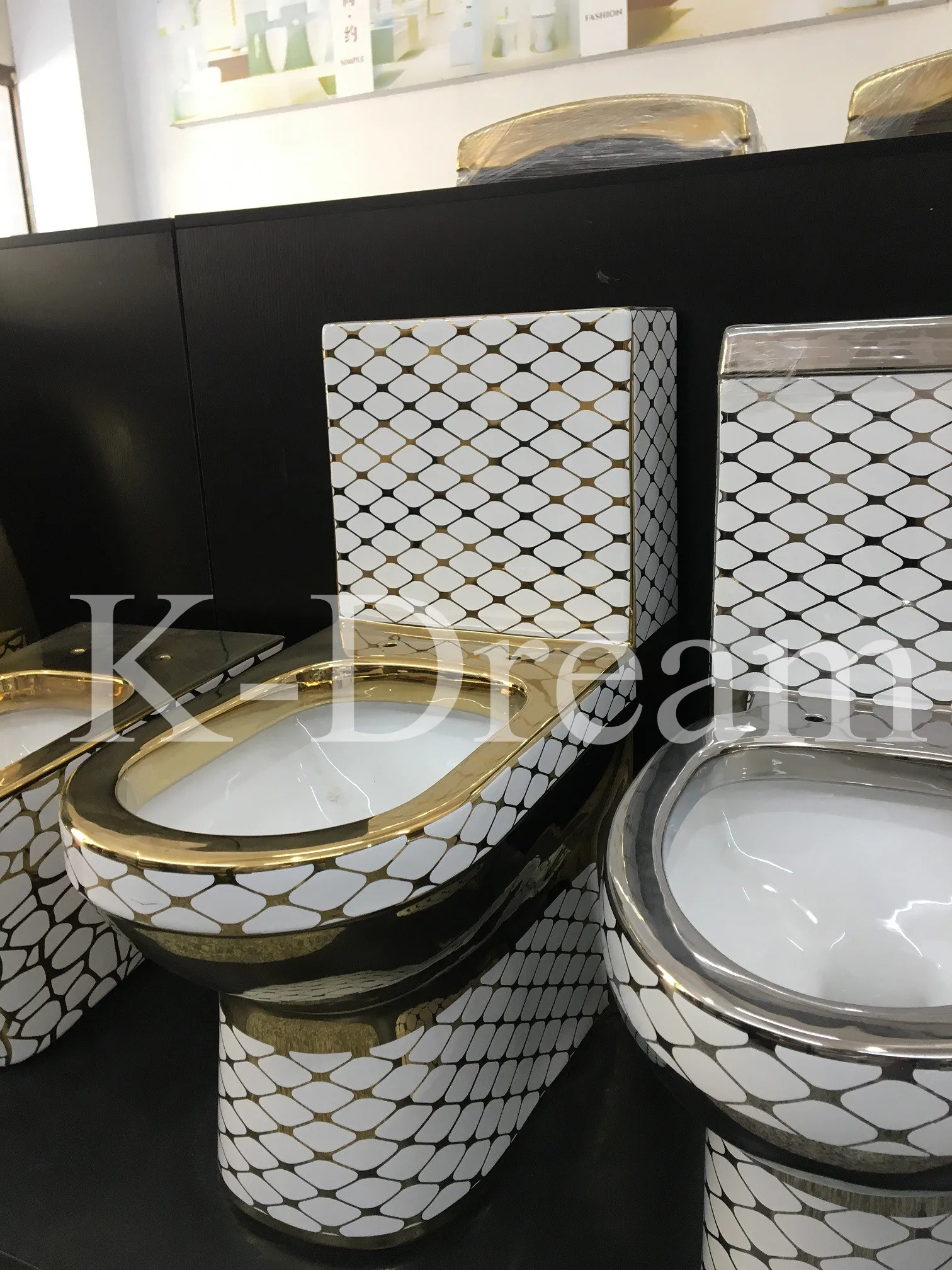 KD-03GPE Grace Hotel Bathroom Products Gold Plated Sanitary Ware Ceramic Toilet Molds Customized Color Check Design Water Closet