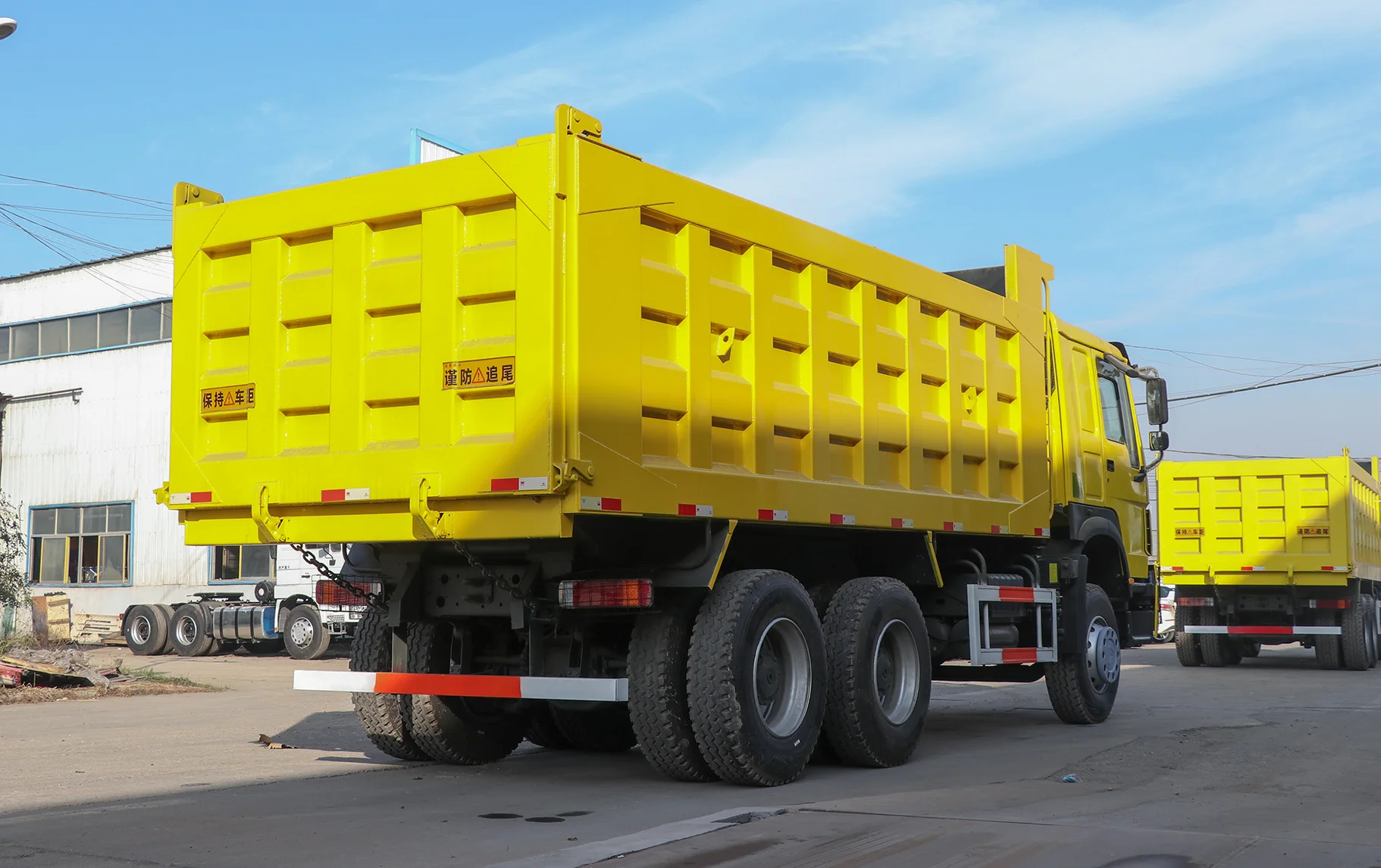 Howo Sinotruck Dump Trucks for Sale 20 40 60 80 Cubic Meter 6x4 8x4 Tipper Truck