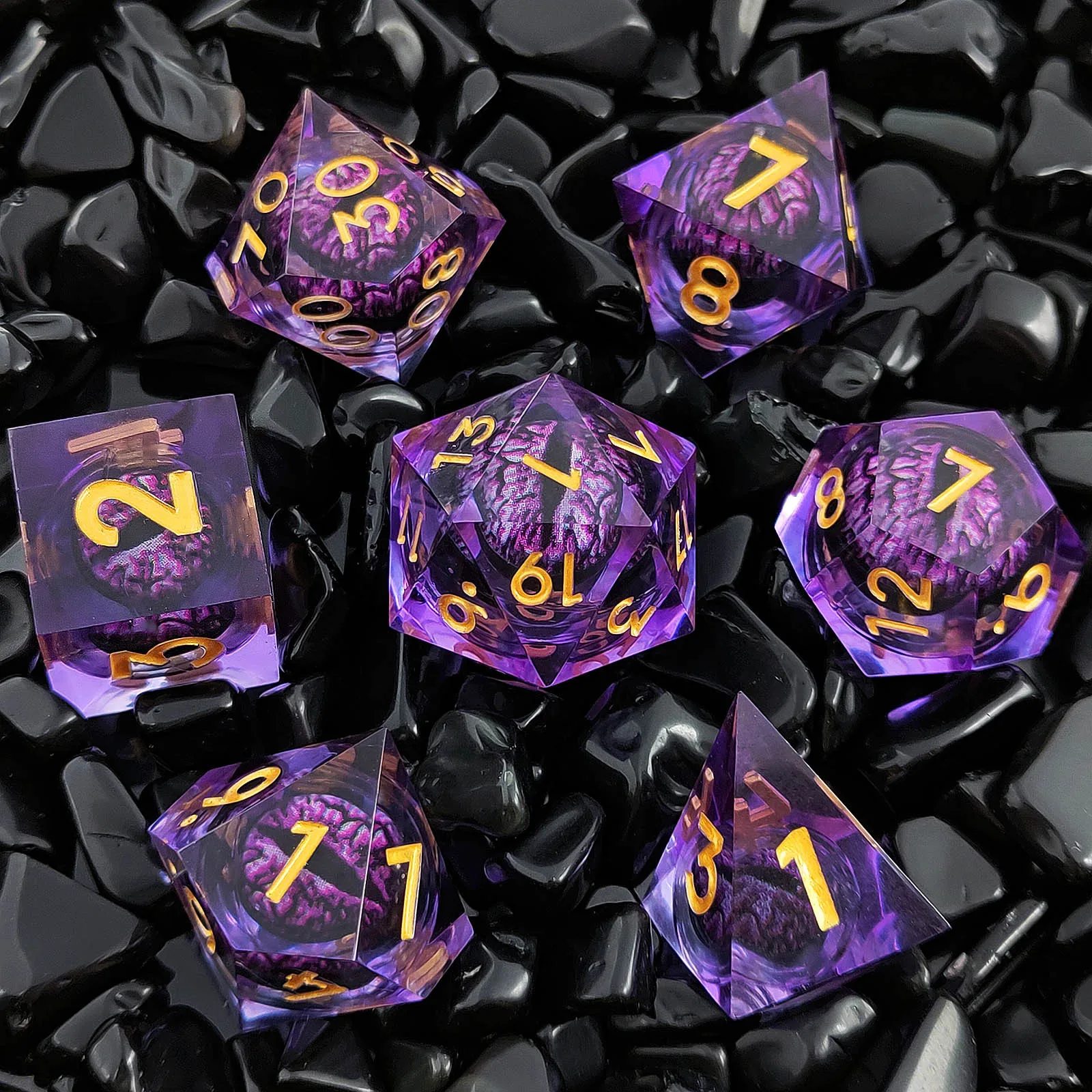 Wholesale DND  Liquid Core Resin Dice  7pcs  Rolling RPG Dungeon Board Game Dice Set  Glitter Sharpen Edges DND Dice