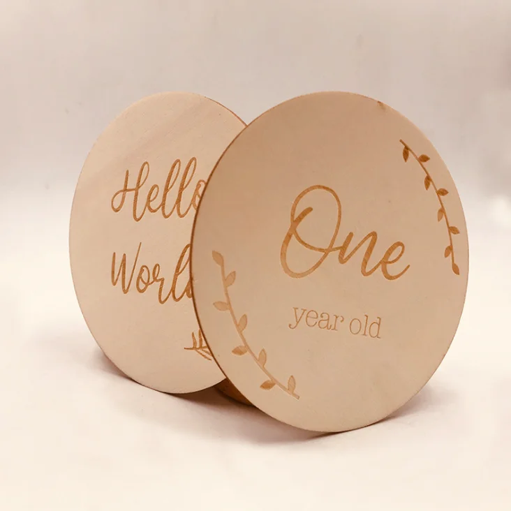 Baby Monthly Milestone Wooden Engraved Photo Props Discs Cards Baby Boy Girl Baby Shower Newborn Gifts Kids Age Pictures