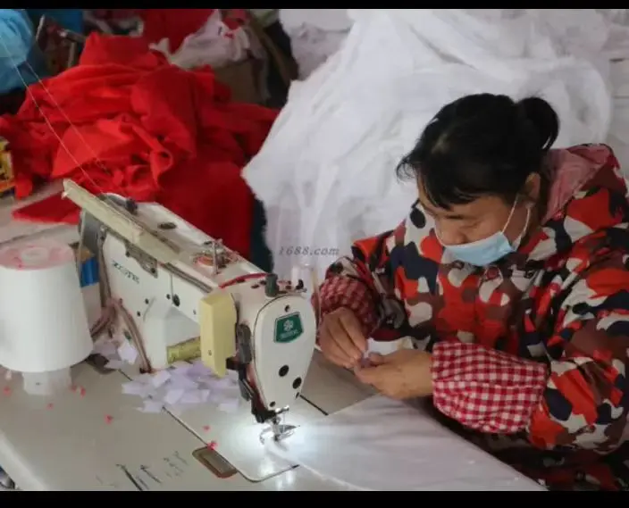 Festival Party Decoration Red Xmas Cap Non Woven Ultra Soft Santa Hats Children Adult Classic Santa Claus xmas Hat