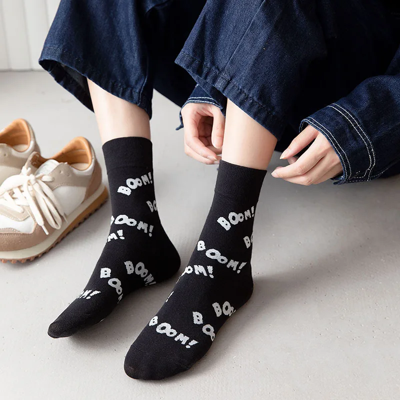 Wholesale Autumn Trendy Funny Cartoon Letters Stripes Woman Stocking Breathable Cotton Fancy Women Black White