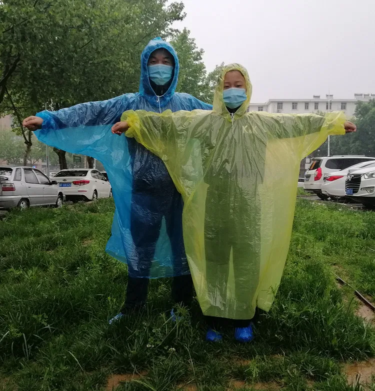 Fashion wholesale cheap disposable raincoat from China