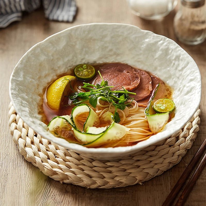 Coral Shaped Plate White Ceramic Japanese Dinner Plate Household Restaurant Fruit Salad Salver Food Container 7.8 Inch Bowl