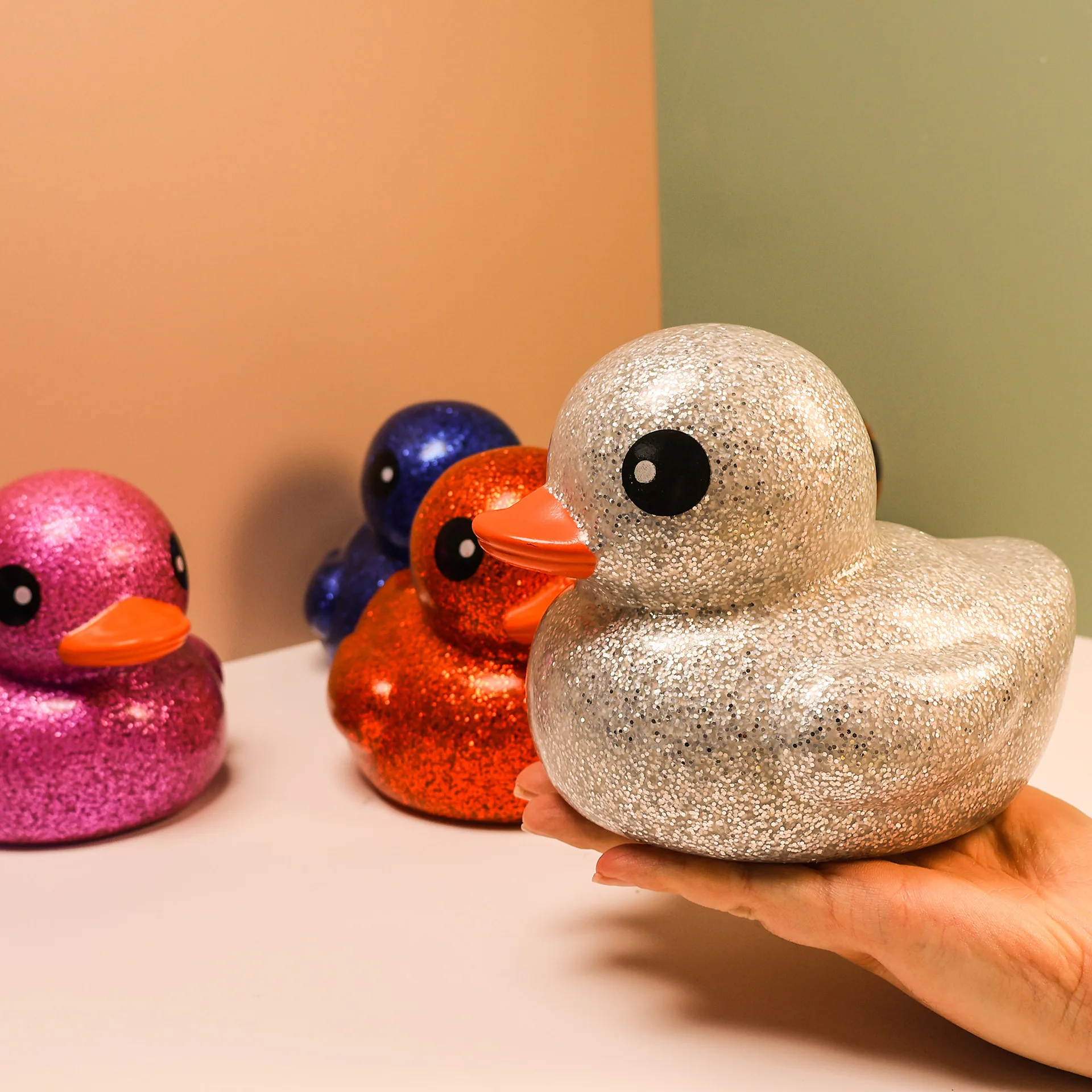 14cm  Vinyl Silver Pink Blue Red Glitter Duck Bath Playing Toys For Babies
