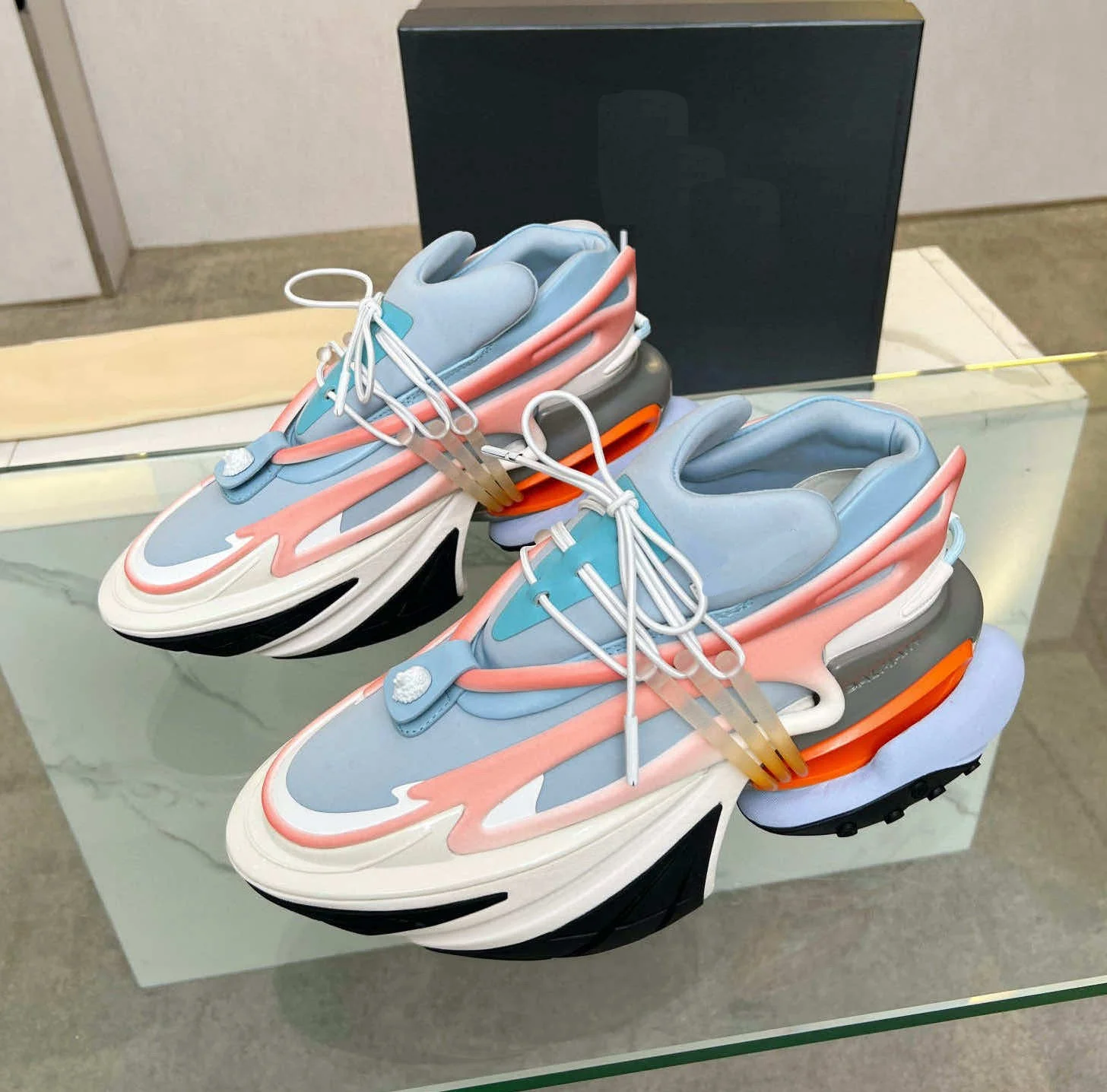 Factory Design Unisex Anti-slip Sneakers Spaceship Height Increasing Chunky Platform Shoes Men Sports Shoes Women Sneakers