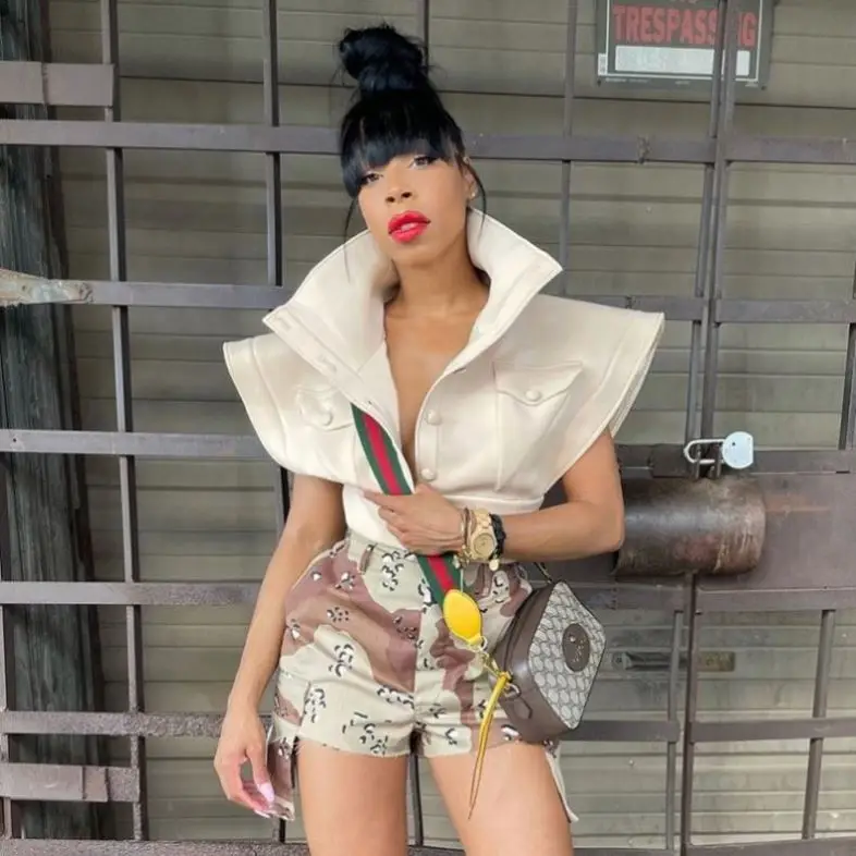 2021 Fall New Style Winter Stand-up Collar Jacket Air Layer Flying Sleeve Short Coats For Woman Fashion Coat