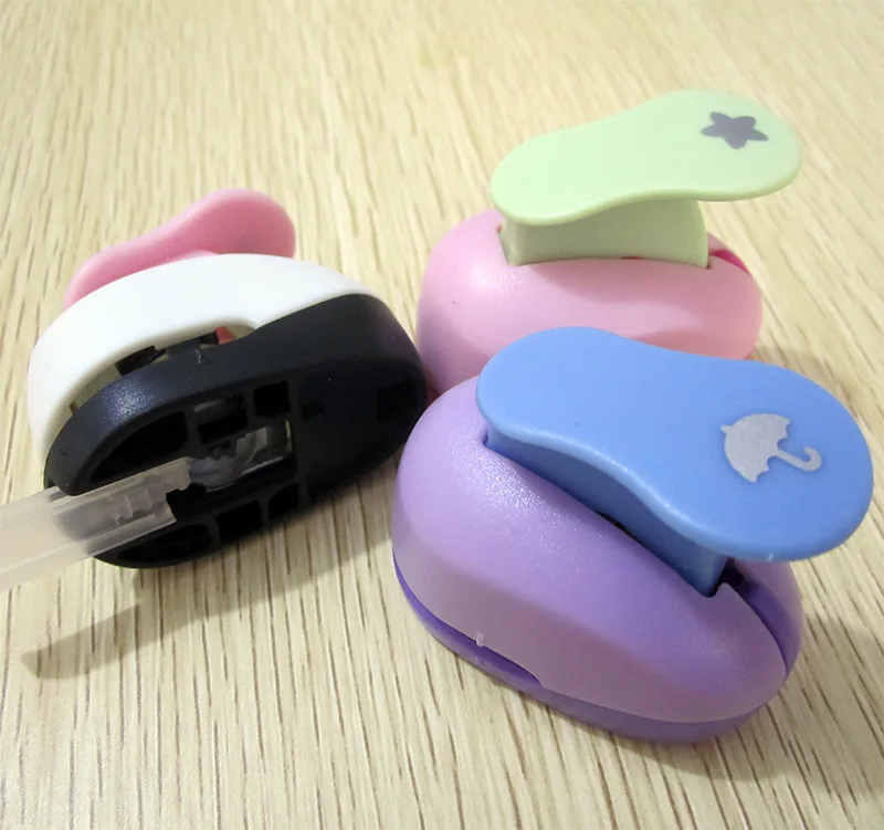 Christmas Tree Snowflake and Circle Craft Hole Puncher DIY Scrapbook Paper Cards Embossing Puncher for Art Cutter Tool