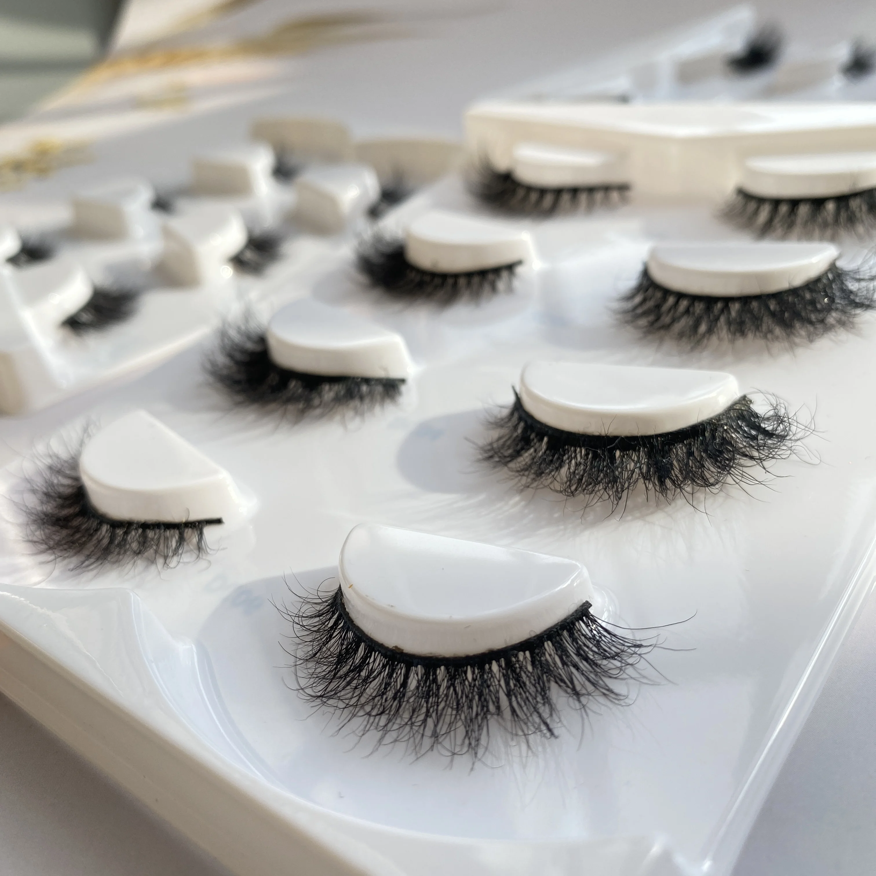 Fluffy curly short MINK lashes Free cruel false eye lashes wholesale  natural 10 12 MM mink eyelashes 3D fluffy lashes