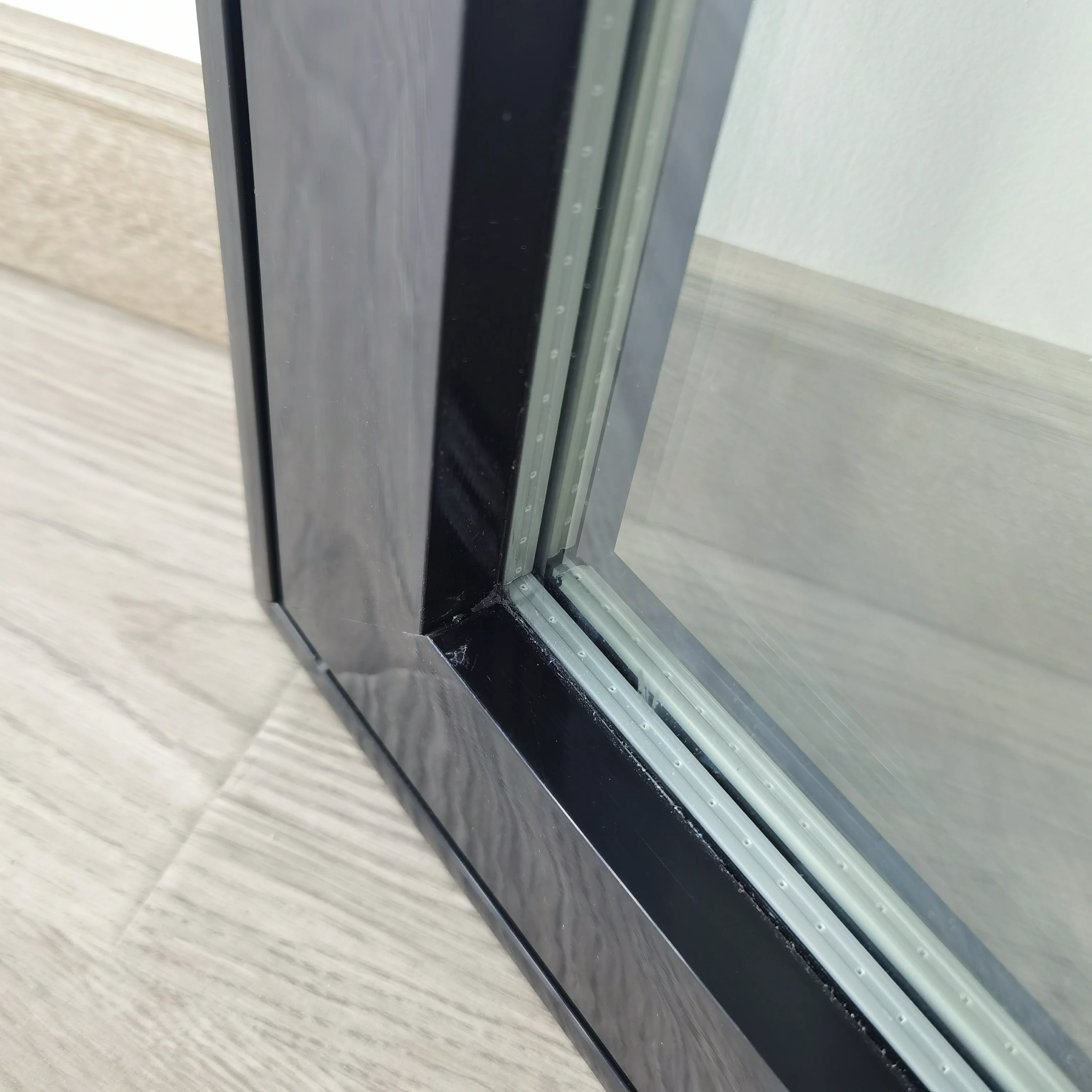 
Due-Pane Glass Beverage Cooler Showcase Glass Door 