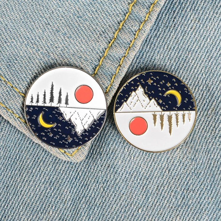 Collar Decoration Day Night Sun Moon Gold Silver Badge Round Metal Enamel Pin