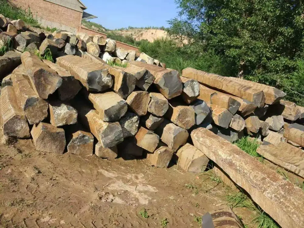 Natural long basalt column for building material