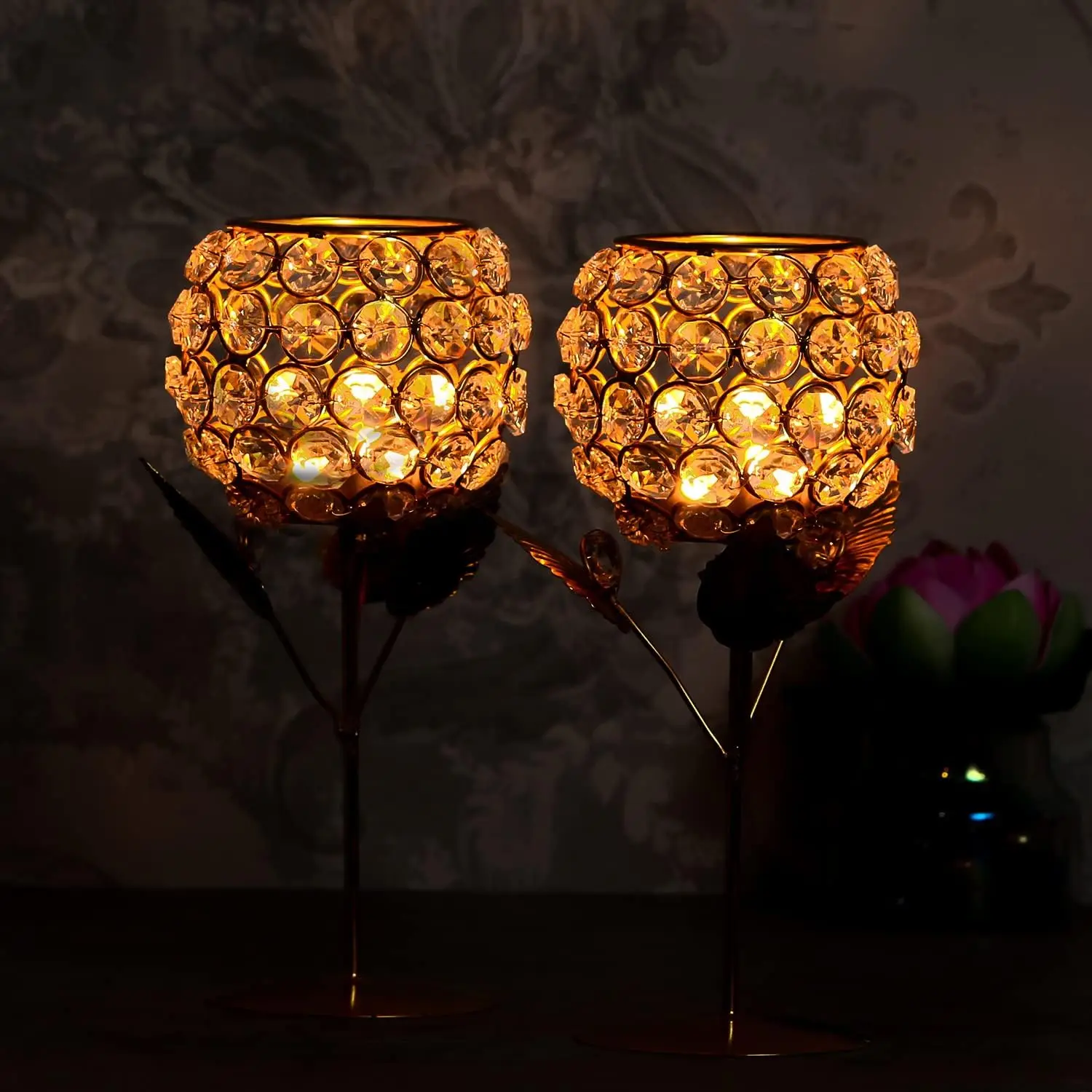 Romantic Gold Metal Crystal Candle Stand Custom Engraved Pyramid Design Carved Techniques Wedding Logo-Themed Glass Cover