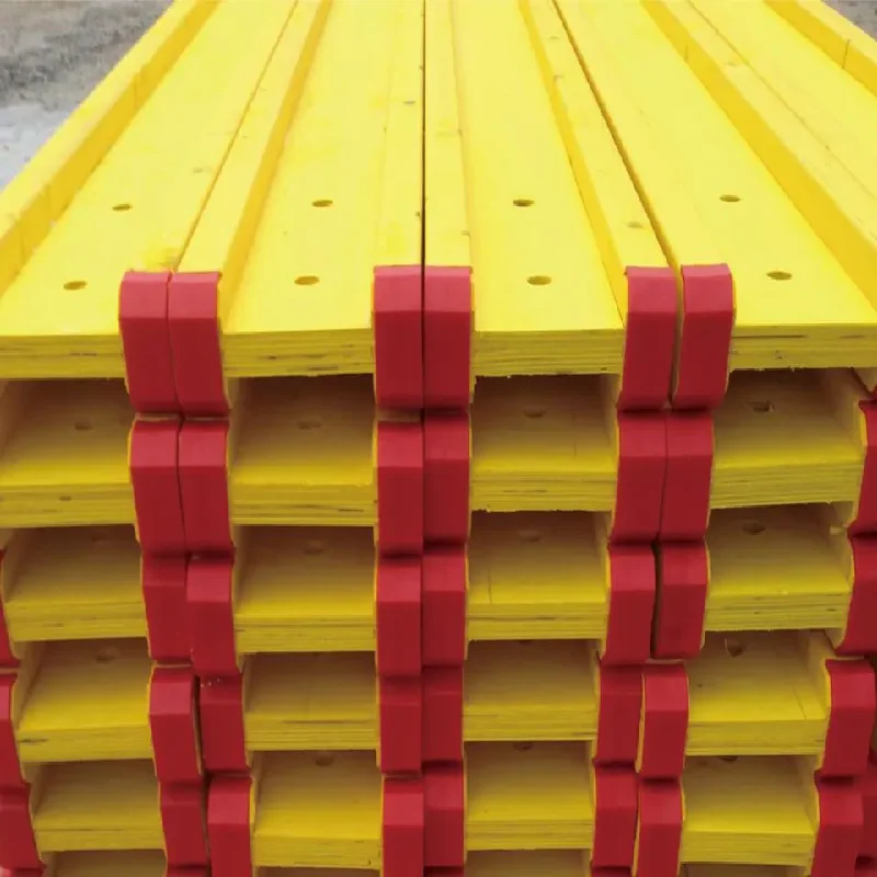 Pine Spruce Wood Timber Beams with Red Plastic Covers for Construction