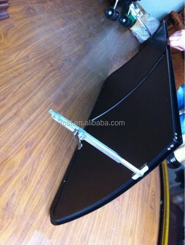 Caravan front window protection guard