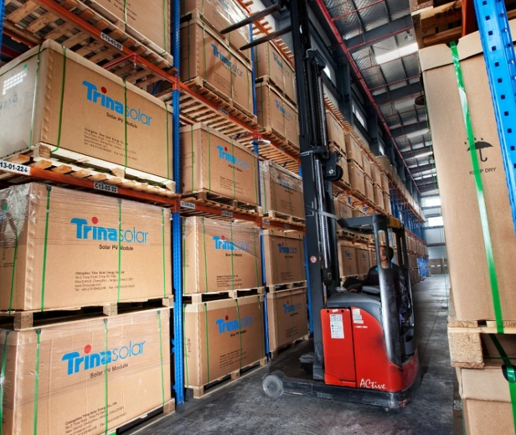Rotterdam Warehouse Trina Solar Pv Module 675W 680W 685W 690W 695W 700W Photovoltaic Solar Panels