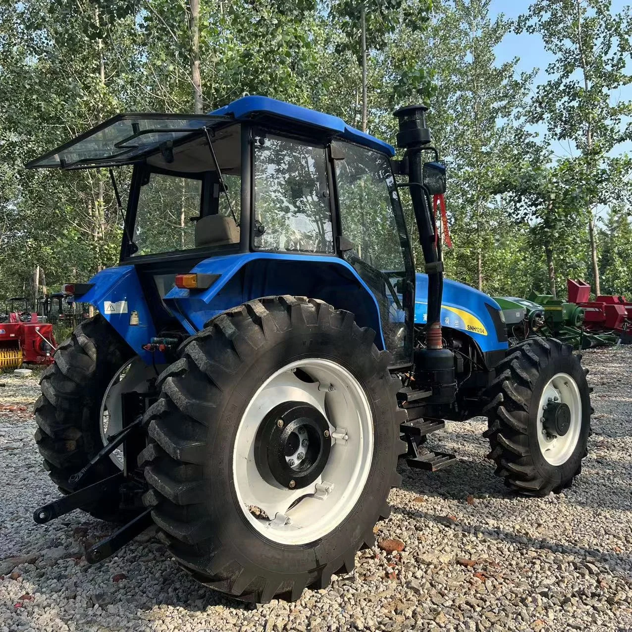 High quality farm machinery New Holland SNH1204  used tractor