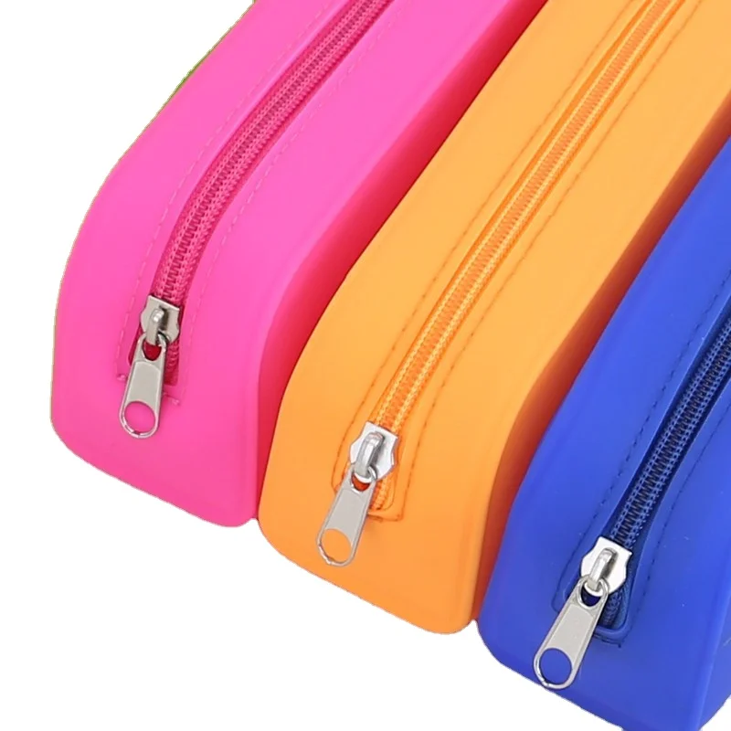 Hot Sales Waterproof  Lovely design Back to School Promotion Gifts For Students  Custom Silicone Pencil Bag