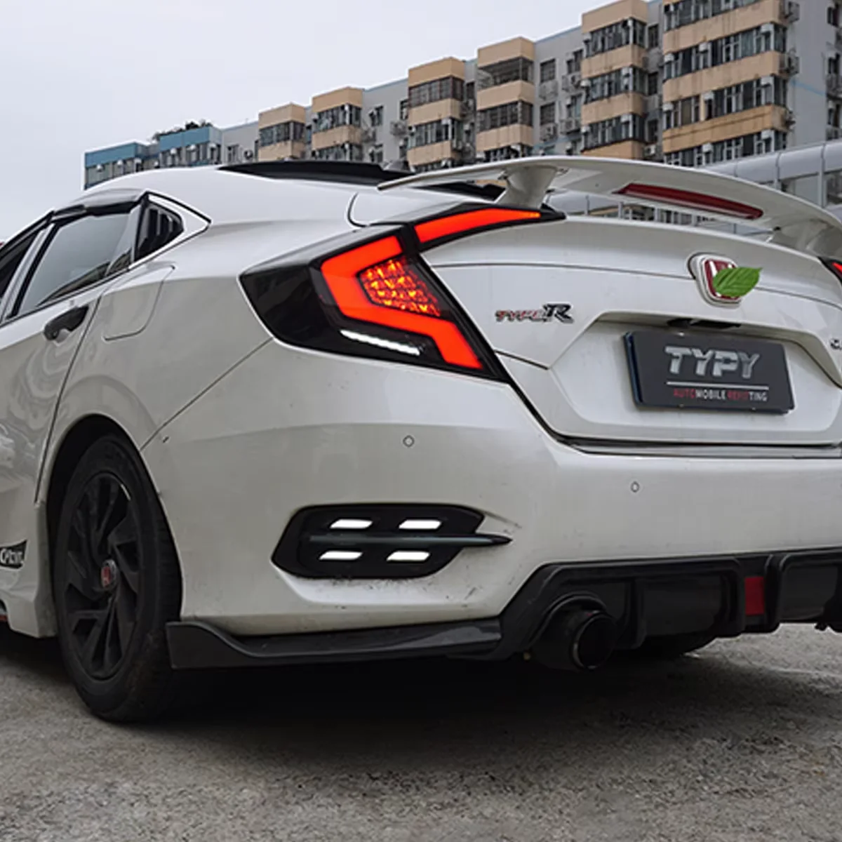 Carbon Fiber Rear Bumper Reflector Fog Lights For Honda Civic 10th Gen 2016-2020 Sedan Rear Lamp Dynamic DRL Turn Signal