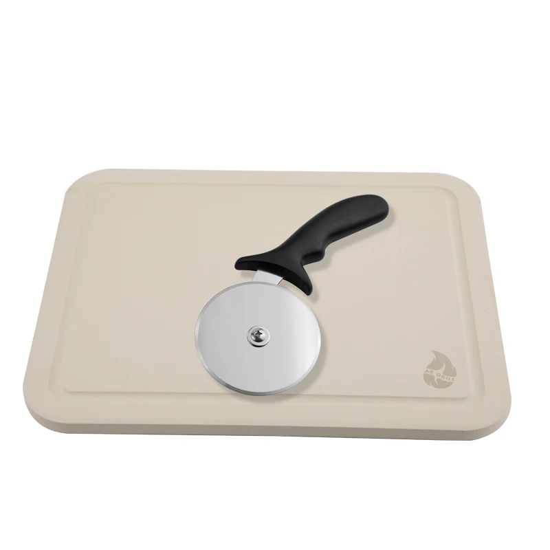 Устойчивый набор камней для пиццы из кордиерита с колесом для пиццы из нержавеющей стали