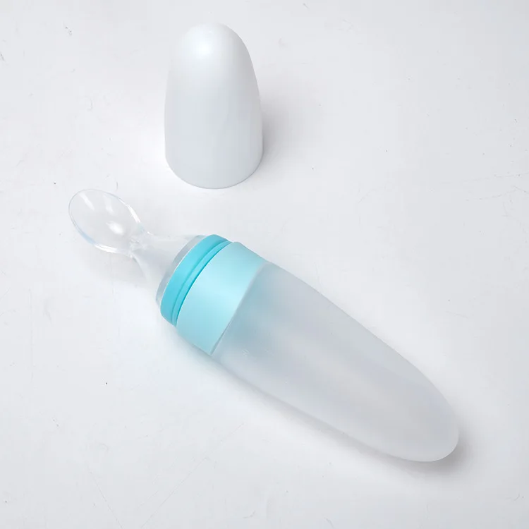 Portable Food Grade Toddler Portable Feeder Squeezable With Spoon For Newborn BPA Free Silicone Baby Feeding Bottle
