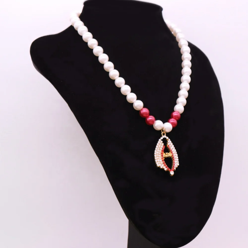 New Design Handmade White Red Crystal Paved Metal Greek Letter Delta Theta Pearl Necklace Sorority Jewelry For Girl Women