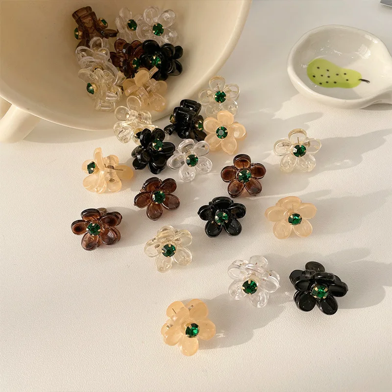 New fashion girls hair claws sweet cute hairpin mini flower design hair claw clips