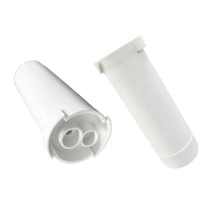 Refrigerator water filter replacement