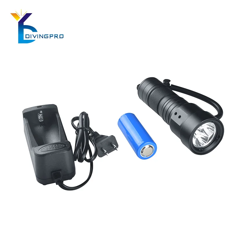 1000 lumen IP68 waterproof  aluminum LED rechargeable battery diving torch
