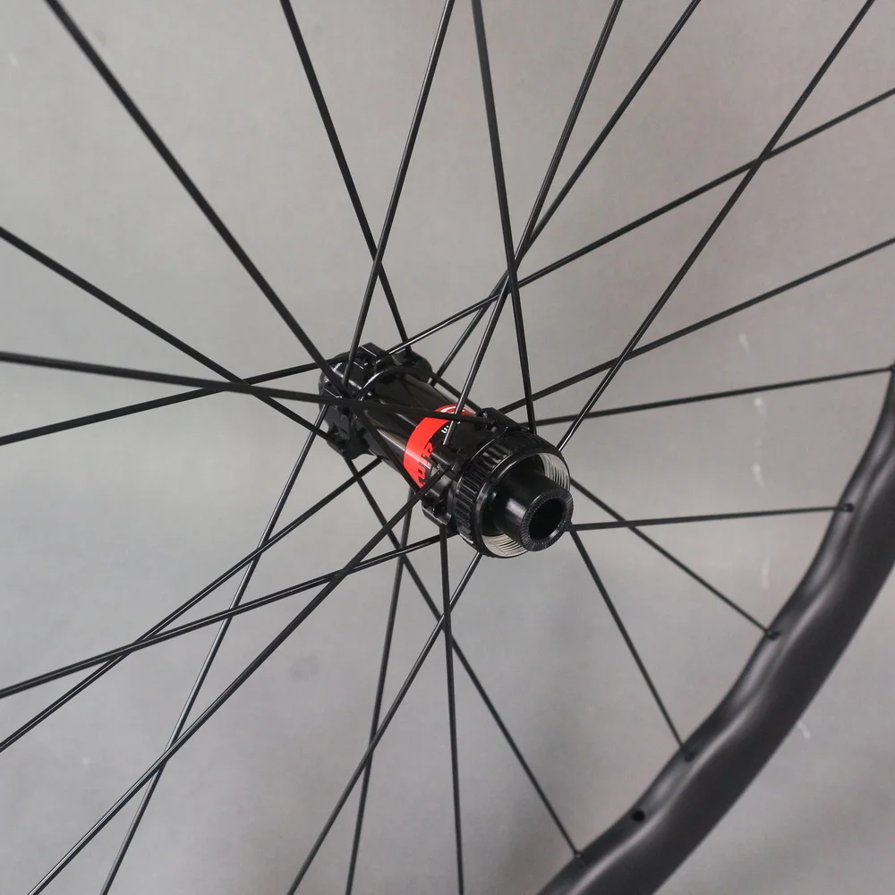 700C wheel 50X28mm Tubeless Rim Wave Type Disc Brake Road wheelset Thru Axle Novatec D411 D412 Hub