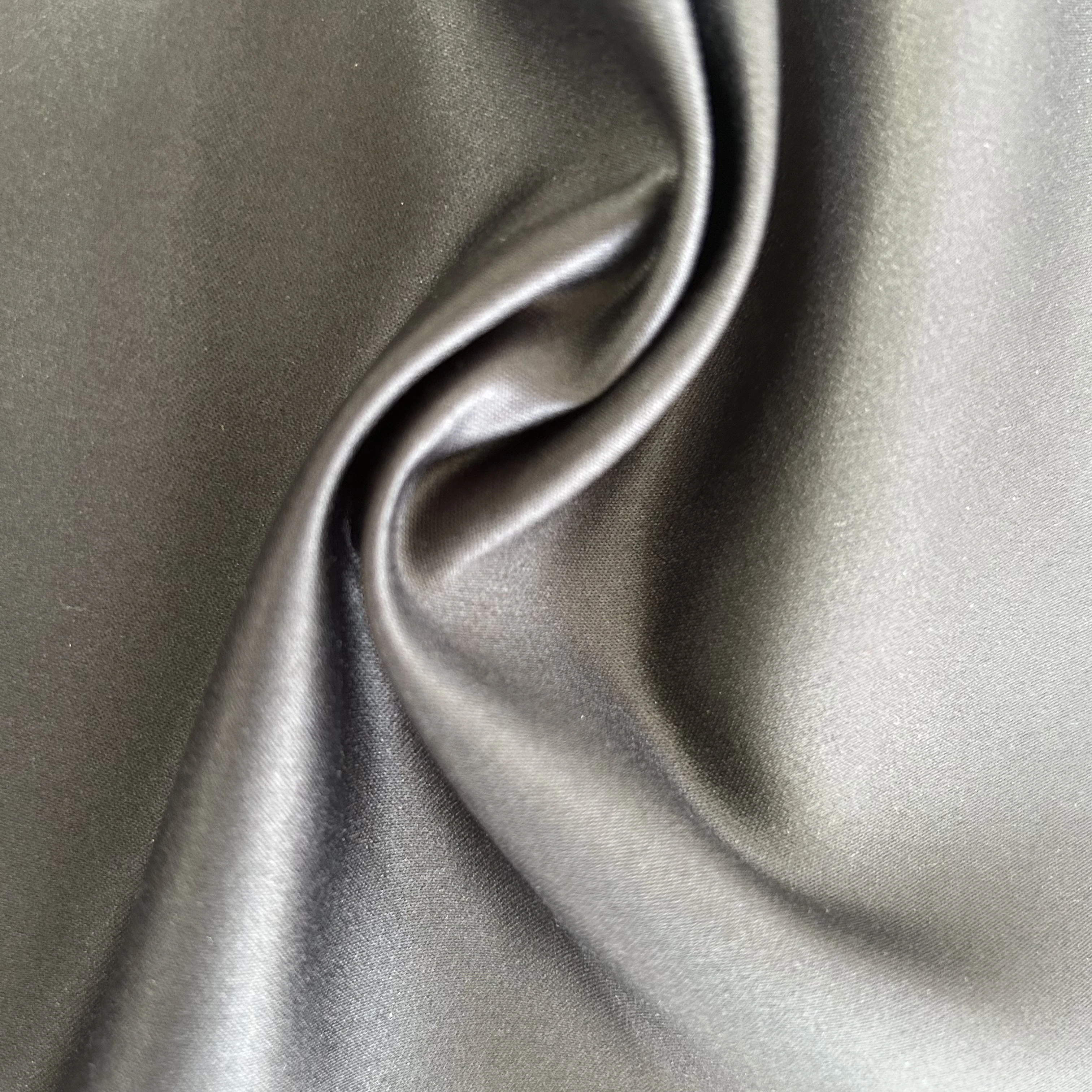 Custom 100%Polyester Soft Hand-feeling Digital Print Satin Fabric for Sleepwear & Garments