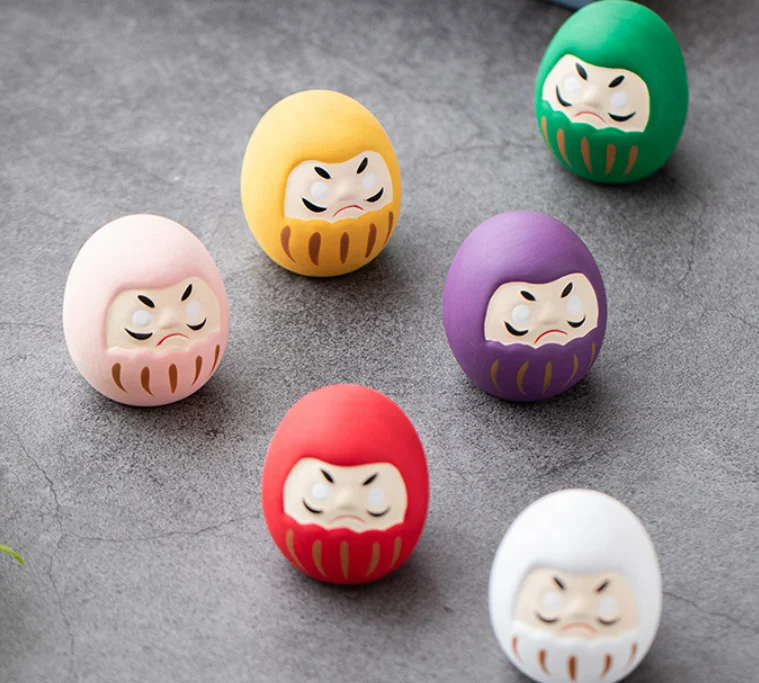 Японская Мини милая маленькая фигурка Бодхидхарма в подарок керамические куклы удачи Дарума для автомобиля 1 5 дюйма