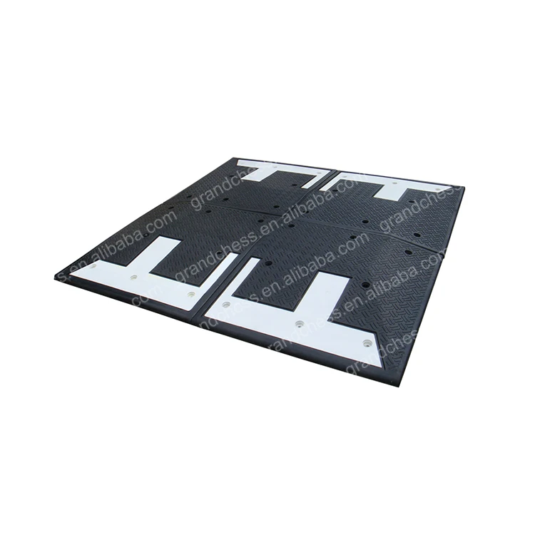 
Black & White Speed cushion one way speed bump for road traffic speed bumps 