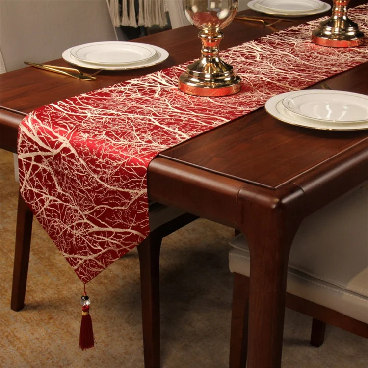 
2019 Top Selling 180cm*33cm Polyester Decorative Table Runner For Home Hotel Banquet Decoration 